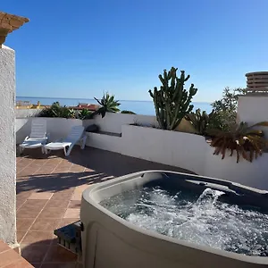 Penthouse With Private Roof Terrace And Jacuzzi Apartment
