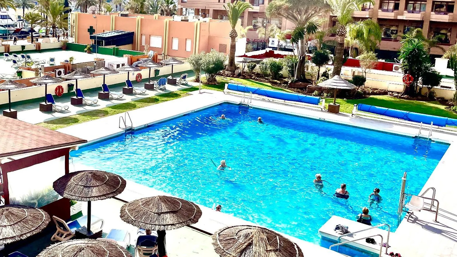 Apartment Hotel Apartamento Pyr Fuengirola Private Sunny Pool Side