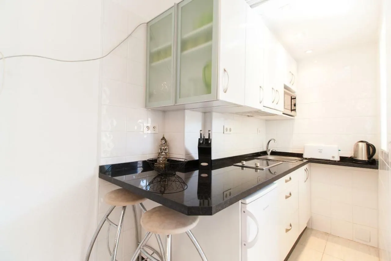 Hotel Apartamento Pyr Fuengirola Private Sunny Pool Side Apartment